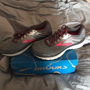 Brooks Adrenaline GTS 18